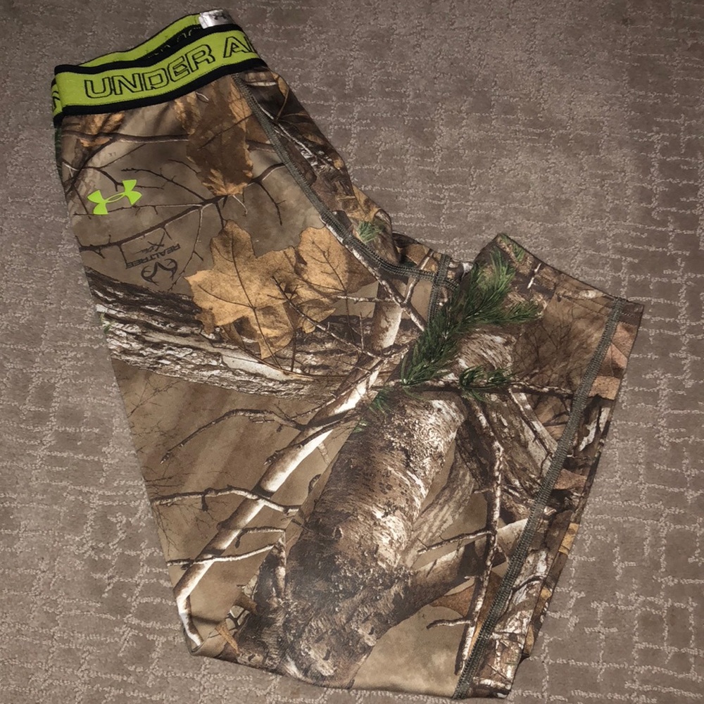 Boys youth XL camo scent control